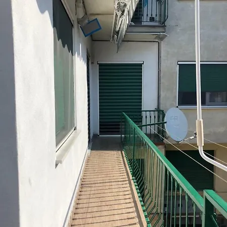 La Terrazza Degli Oleandri Apartment *